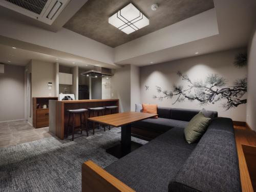 Suite with Washing Machine and 10㎡ Balcony image 10