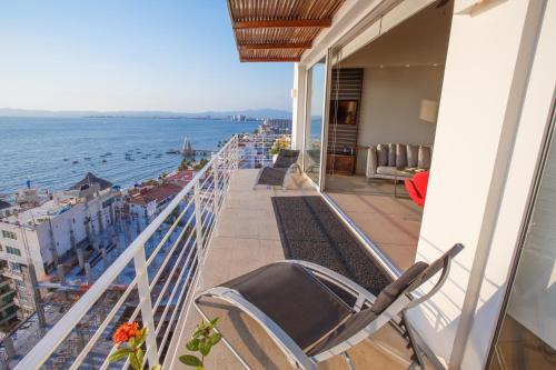 1 BR Stunning View 1200 SF Loft Penthouse with 2 Bathrooms in Puerto Vallarta, Mexico