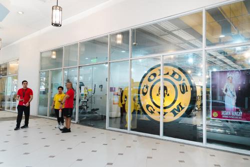 Cubao Manhattan Heights Residential Condo TA4N - Low Floor Studio with Pool & Balcony, 5 Mins Walk t, Metro Manila