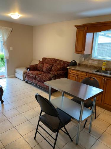 Large suite with independent entrance in Richmond, Canada