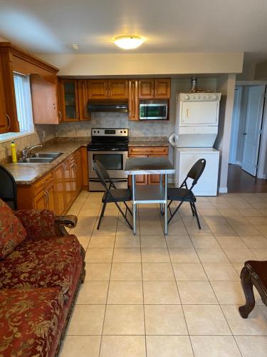 Large suite with independent entrance in Richmond, Canada