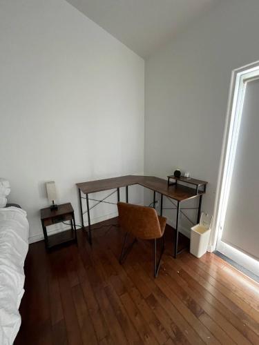 Hillside Close To Dtla 3br Stunning Views in Los Angeles, USA