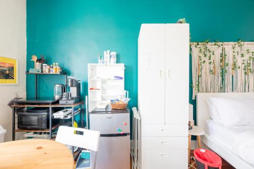 Boho Suite by Delicate Stays ROOM ONLY 25 min to Times Square near citi field, US open SHARED BATHROOM CAT FRIENDLY ONLY in Jackson Heights, USA