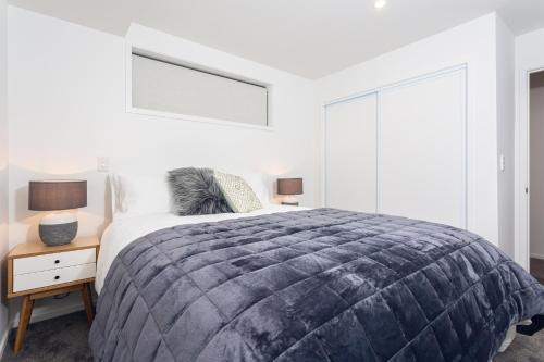 Central Apartment Stone Throw from Hospital - Addington