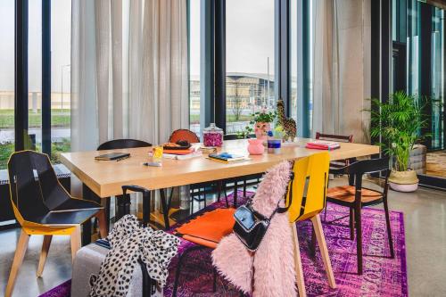 Moxy Poznań Airport - image 6
