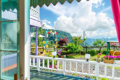 room detail thumbnail 1