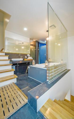 tongyeong monopeoni pensyeon in Yongnam-myeon