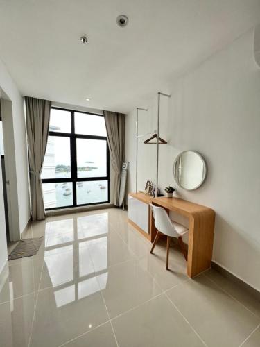 The Shore Cozy Suite in CBD The Shore Cozy Suite in CBD