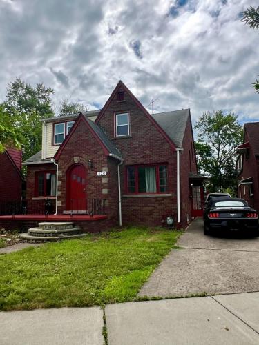 sameena naveed vacation home in Niagara Falls, USA