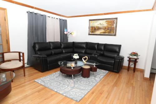 sameena naveed vacation home