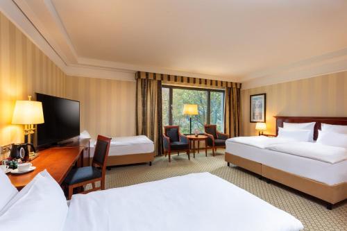 Hotel Berlin Central District - image 7