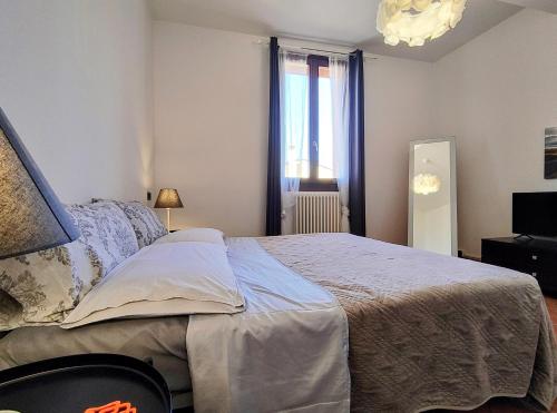 Double Room image 5