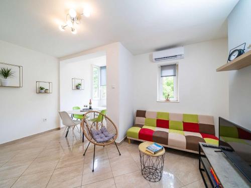 Apartment Ding Dong - Two Bedroom Apartment with Balcony