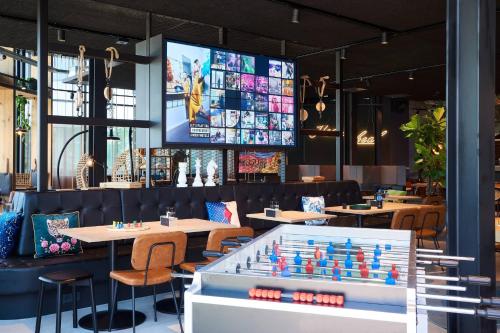 Moxy Amsterdam Schiphol Airport - image 5