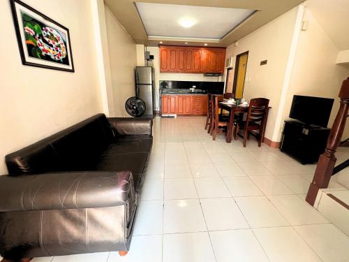 Manora Apartments and Guest House in Talisay City