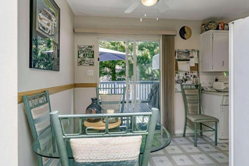 Langley Holiday Home - Stylish Room in Langley, Canada