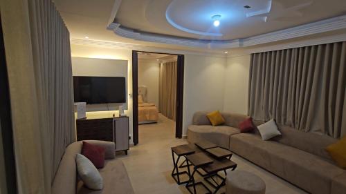 Közös társalgó / TV, شقق قاردينيا in Al Manar