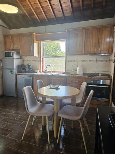 Konyha, Casa da estrela canopus in Faial Horta