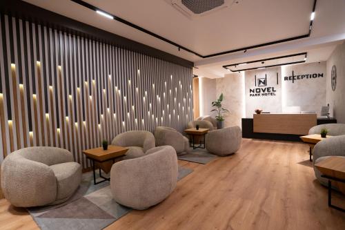 Park Hotel Novel, 