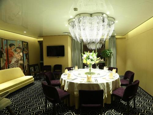 Shanghai Bund South China Harbour View Hotel – Shanghai, DC