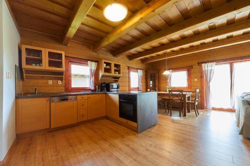 บริการและสิ่งอำนวยความสะดวก, Sojka Resort in มาลาตินี