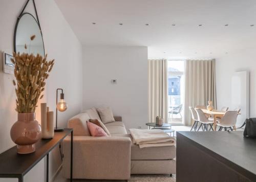 Wonderful central 2BR Ghent apt w view on Leie - Location saisonnière - Gand