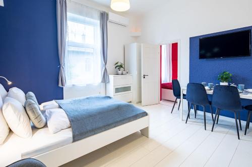 Central - Quiet Aparment - image 11
