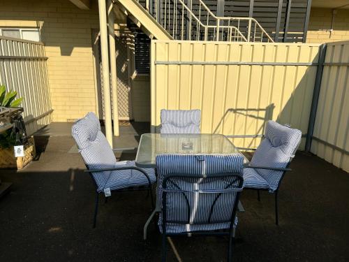 Sunshine Three in Salisbury