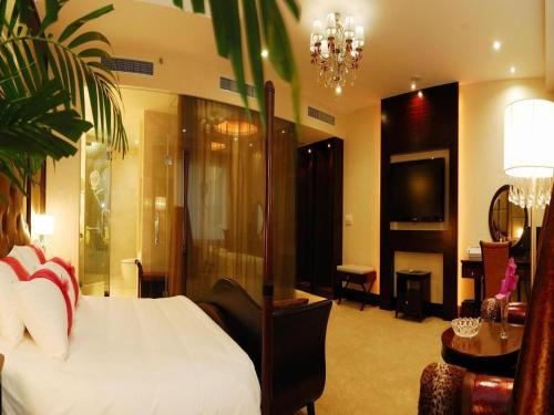 Hubei Poly Hotel – Wuhan, OH
