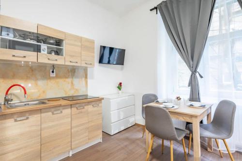 Central NEW Studio - Simple Stay 4
