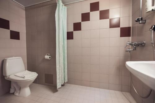 Superior Twin Room image 4