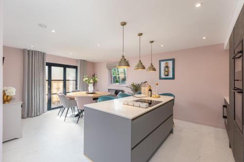 外部景觀, Dovecote House - Luxury Town House - Dog Friendly in 伊鋅沃爾德
