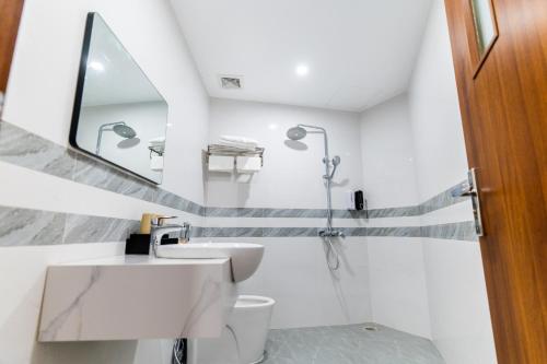 NHẬT MINH HOTEL