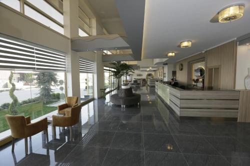 大堂, Hotel La Bella in 阿拉塞希爾