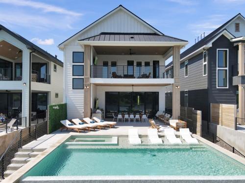 The Enclave New Listing Concierge Services in Kingsland, USA