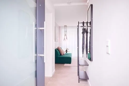 Xzllenz - 4 Schlafzimmer, Zentral, Parken, U-Bahn, 2 Bäder, 4 Smart-TV, optional Einzelbett in Nürnberg, Deutschland