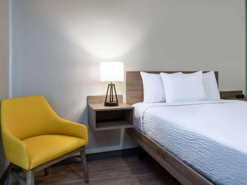 ECHO Suites Extended Stay by Wyndham Spartanburg - image 11