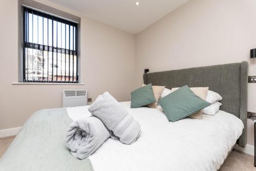 Stylish City Centre Flat - Walk to Trinity & Station, Leeds (photo 9)