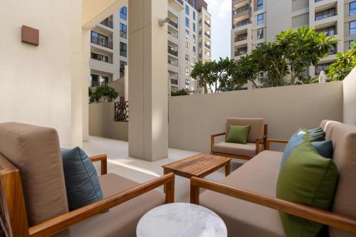 Elegant 1BR Apart with Beach Access in Dubai Creek, Dubái (foto 4)