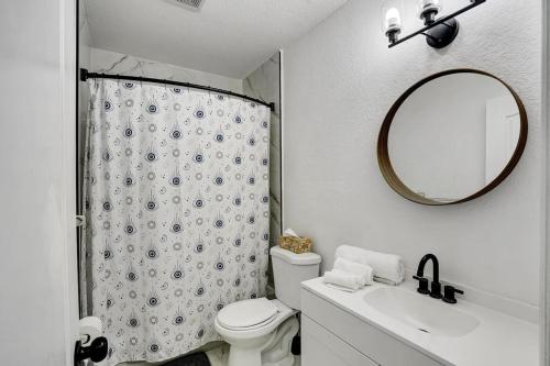 Poolside Oasis-Your Wynwood Family Retreat in Miami, USA