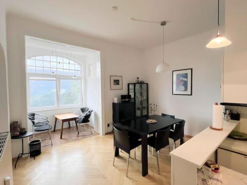 кухня, Villa AlexanderCharmante Wohnung mit Bergblick, Villa Alexander in Земмерінґ