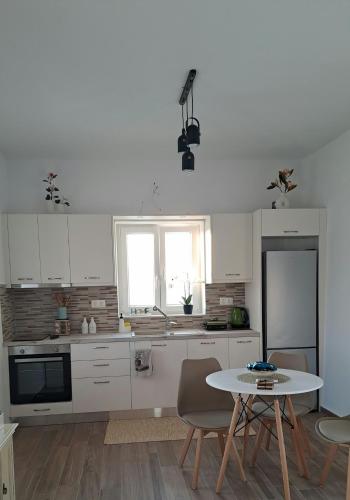 ห้องครัว, Small Villa 4 two in ปูนตา / โซติเรส