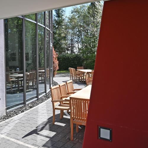 Hotel und Kongresszentrum Wanderath 4