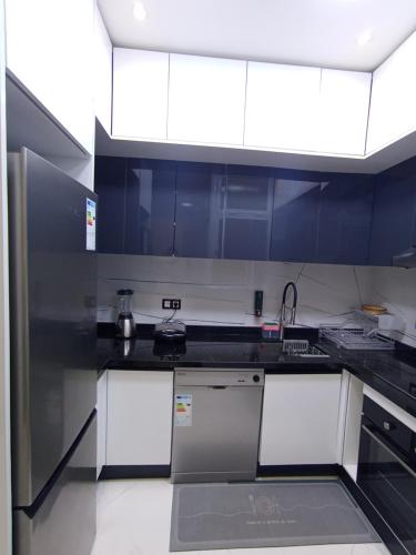 Aphrodite Elegant Apartment with Wifi, AC, & Netflix Aphrodite Elegant Apartment with Wifi, AC, & Netflix