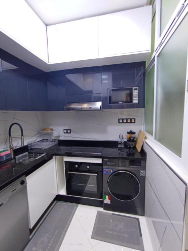 Aphrodite Elegant Apartment with Wifi, AC, & Netflix Aphrodite Elegant Apartment with Wifi, AC, & Netflix