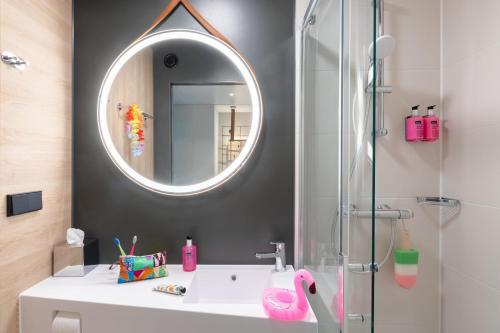 Moxy Paris Val d'Europe Moxy Paris Val d'Europe