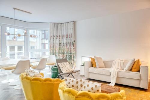 Seaside Haven for 6 with Parking in Knokke - Location saisonnière - Heist