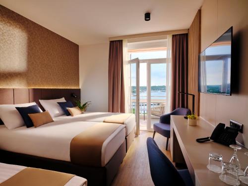 Camera twin, familiare, vista sul mare, balcone