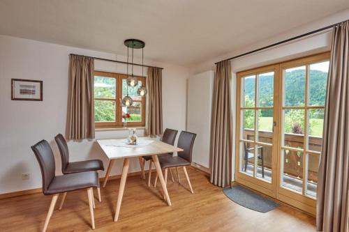 2 bedrooms, 2 beds