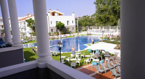 Coral Compostela Beach Golf - image 8